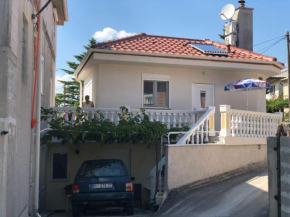 MI-MA Ul. Prilaz 1 51250, Novi Vinodolski, Hrvatska Apartman